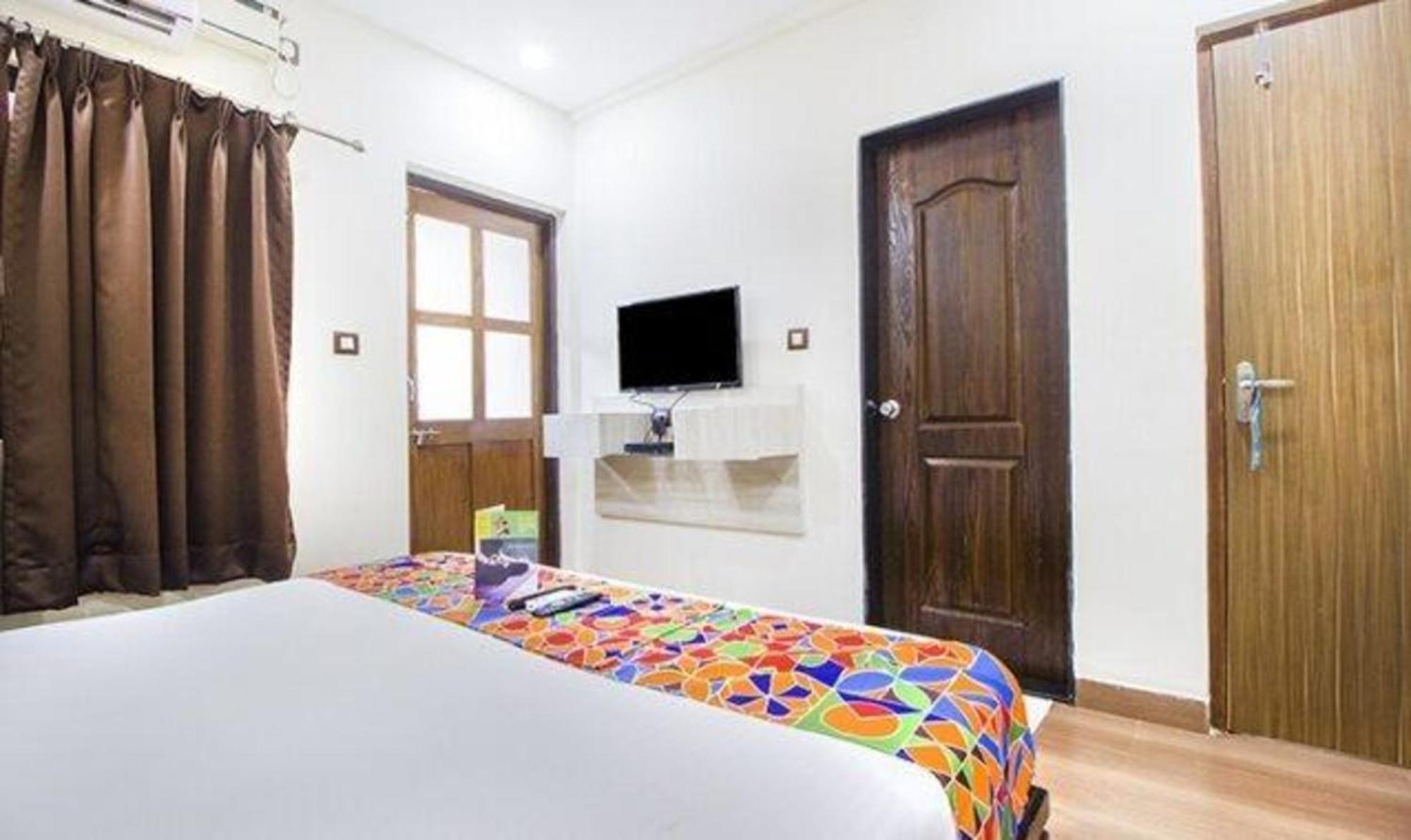 Fabexpress Orchid The Sky Hotel Calangute Exterior photo